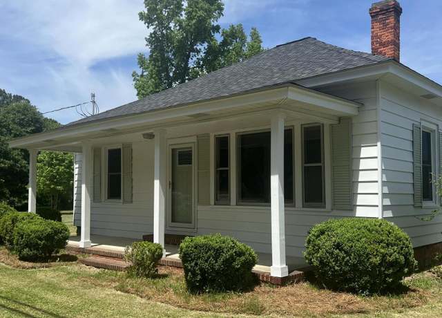 Property at 1319 E 14th St, Greenville, NC 27858, 3 beds, 2 baths