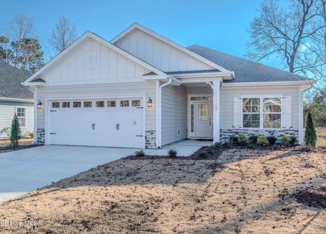 Property at 182 Cherry Laurel Dr, Wallace, NC 28466, 4 beds, 2 baths