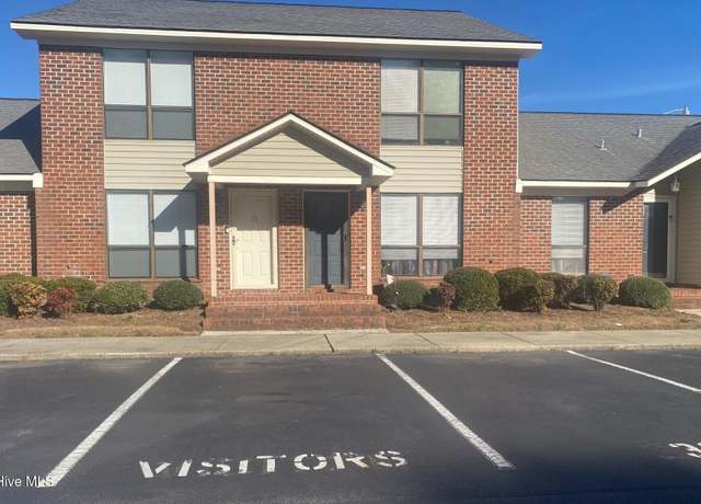 Property at 32 Upton Ct, Greenville, NC 27858, 2 beds, 2.5 baths
