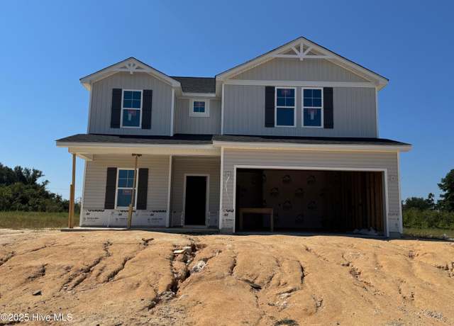 Property at 373 Ashley Heights Dr, Aberdeen, NC 28315, 4 beds, 2.5 baths