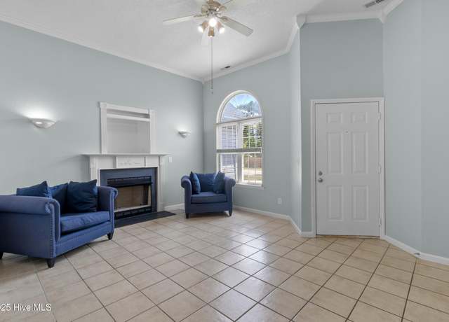 Property at 1001 Windgate Dr, Wilmington, NC 28412, 4 beds, 2 baths