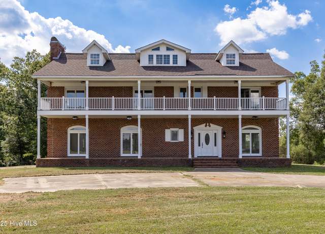 Property at 165 Weatherington Rd, Jacksonville, NC 28546, 5 beds, 5.5 baths