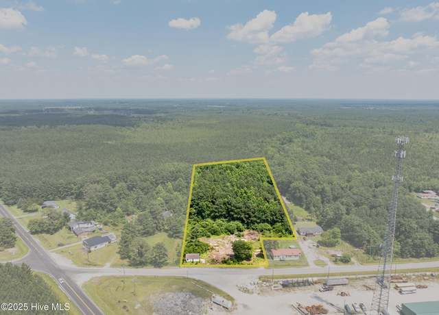Property at 111 William Gurganus Rd, Maple Hill, NC 28454