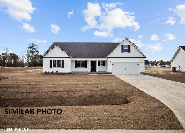Property at 165 Vista Cay Dr, Hubert, NC 28539, 3 beds, 2 baths