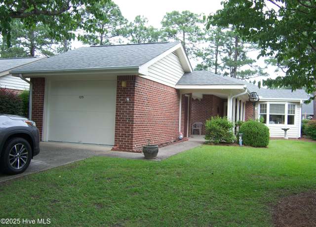 Property at 125 Pinehurst Trace Dr, Pinehurst, NC 28374, 2 beds, 2 baths