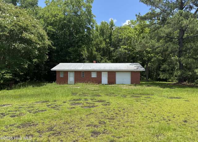 Property at 11085 Sam Potts Hwy, Lake Waccamaw, NC 28450