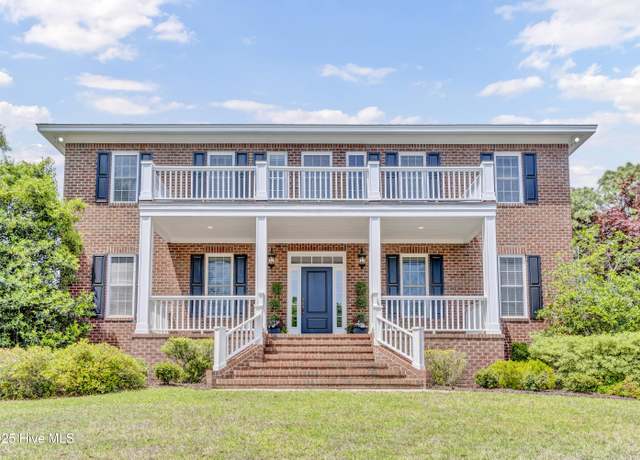 Property at 104 River Ct, Wilmington, NC 28412, 4 beds, 3.5 baths
