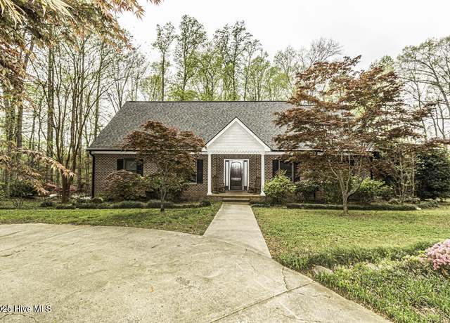 Property at 2305 Creekridge Dr, Rocky Mount, NC 27804, 3 beds, 3.5 baths