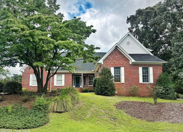 Property at 113 Golf Terrace Dr, Hampstead, NC 28443, 3 beds, 2.5 baths