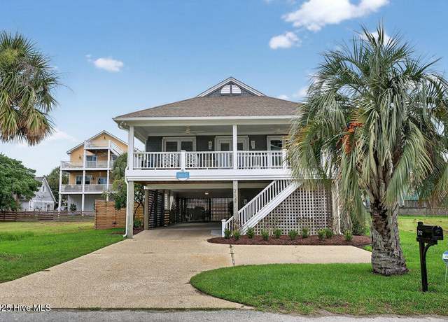 Property at 212 Florida Ave, Carolina Beach, NC 28428, 3 beds, 2 baths
