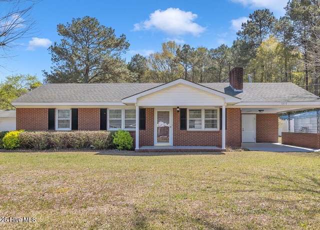 Property at 1317 Old Grantham Rd, Goldsboro, NC 27530, 3 beds, 2.5 baths