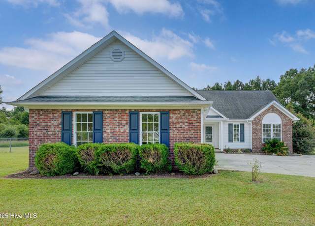 Property at 134 Airleigh Pl, Richlands, NC 28574, 3 beds, 2 baths