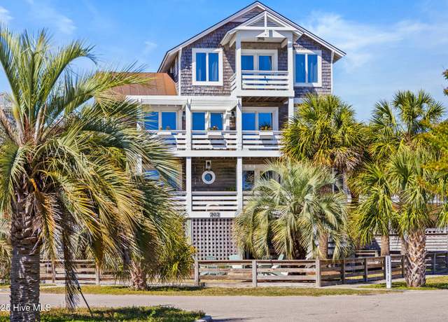 Property at 202 Live Oak Dr, Wrightsville Beach, NC 28480, 3 beds, 3 baths