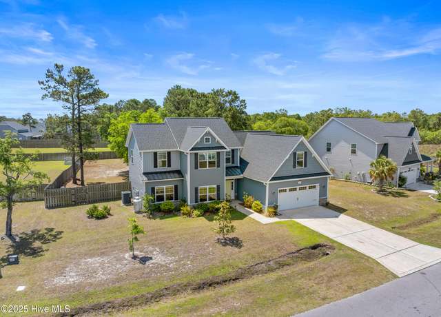Property at 926 Needlerush Rd, Sneads Ferry, NC 28460, 5 beds, 3.5 baths