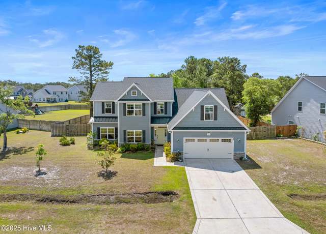 Property at 926 Needlerush Rd, Sneads Ferry, NC 28460, 5 beds, 3.5 baths
