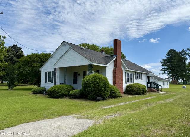 Property at 3773 Bear Grass Rd, Williamston, NC 27892, 3 beds, 2 baths