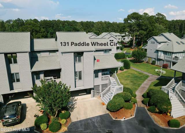 Property at 131 Paddle Wheel Cir, Washington, NC 27889, 3 beds, 2.5 baths