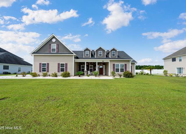 Property at 102 Burrington Ln, Jacksonville, NC 28546, 4 beds, 4 baths