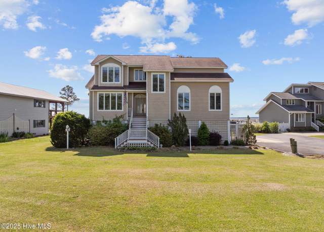 Property at 530 East St, Belhaven, NC 27810, 3 beds, 3.5 baths