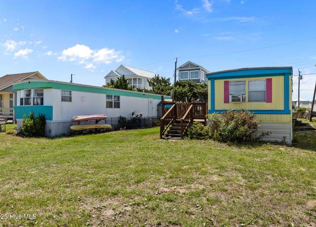 Property at 524 E Fort Macon Rd, Atlantic Beach, NC 28512, 2 beds, 1 bath