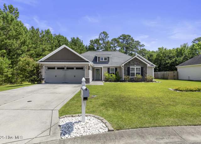 Property at 762 Radiant Dr, Jacksonville, NC 28546, 4 beds, 2 baths