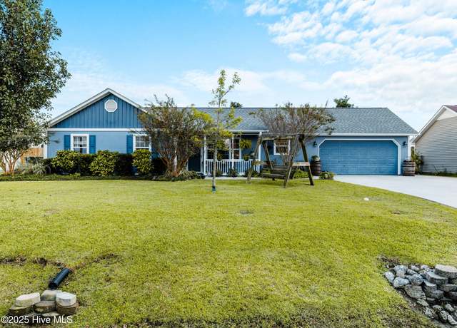 Property at 433 Dion Dr, Hubert, NC 28539, 3 beds, 2 baths