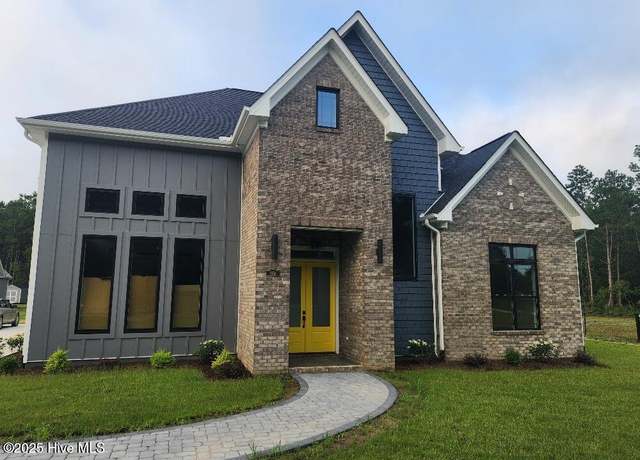 Property at 1958 Tull Rd, Greenville, NC 27858, 3 beds, 3.5 baths