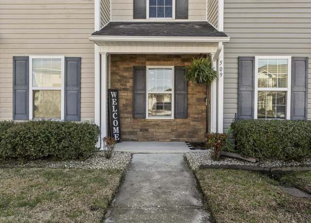 Property at 509 Cider Hill Rd, Jacksonville, NC 28546, 2 beds, 2.5 baths