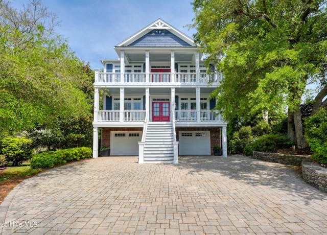 Property at 116 Bonnetts Creek Ln, Southport, NC 28461, 4 beds, 4 baths