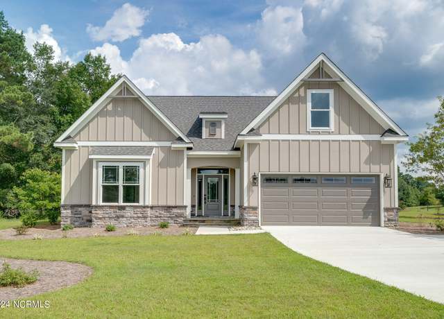Property at 135 Sycamore Lakes Dr, Wallace, NC 28466, 3 beds, 3 baths