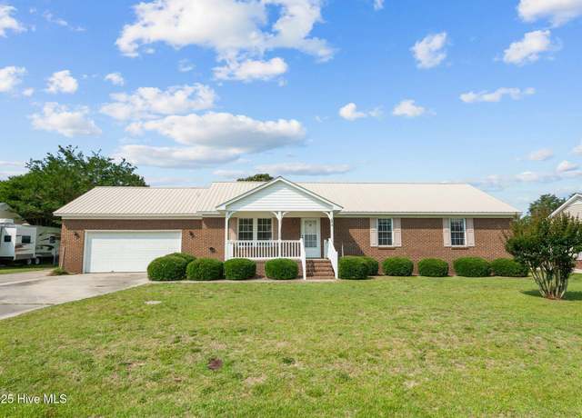Property at 2814 Abby Ct, Kinston, NC 28504, 3 beds, 2 baths