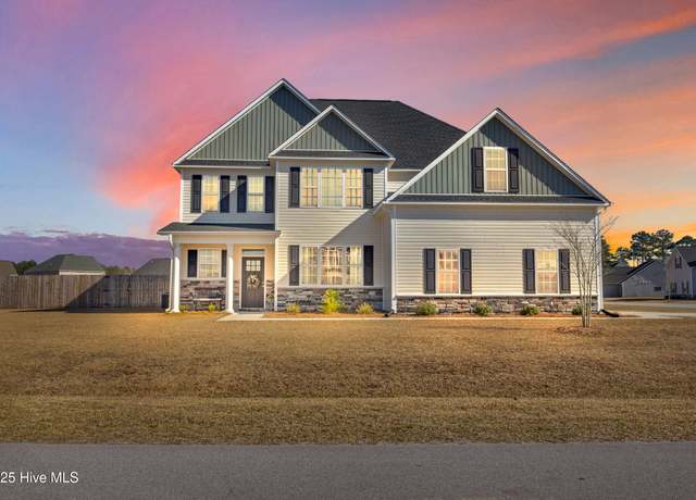 Property at 1000 Cobia Ct, New Bern, NC 28562, 5 beds, 4.5 baths