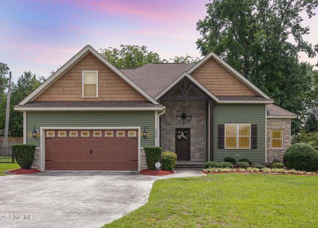 Property at 200 Michelle Dawn Dr, Goldsboro, NC 27534, 3 beds, 2.5 baths