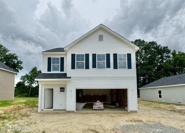 Property at 158 N Squires Run Ln, Richlands, NC 28574, 3 beds, 2.5 baths