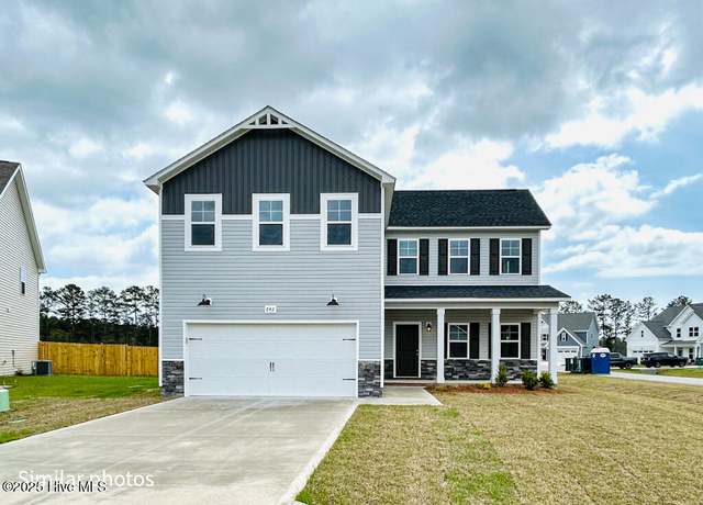 Property at 842 Cooke Dr, Hubert, NC 28539, 3 beds, 2.5 baths