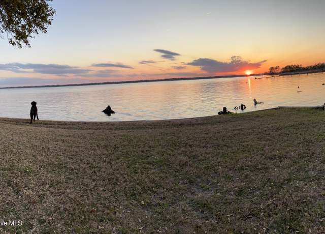 Property at 175 Broad Creek Rd, New Bern, NC 28560