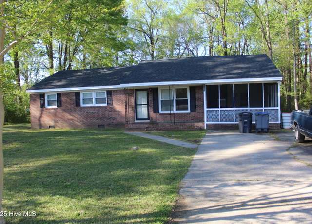 Property at 2800 Meadowbrook Rd, Rocky Mount, NC 27801, 3 beds, 1.5 baths
