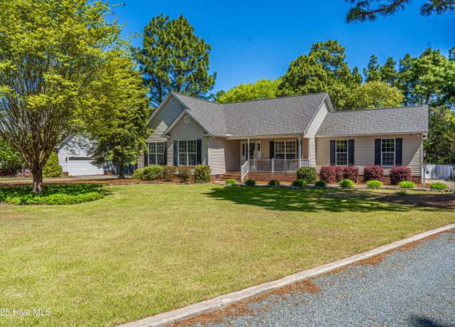Property at 245 Sullivan Dr, Carthage, NC 28327, 3 beds, 2 baths