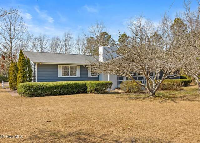 Property at 111 Scotch Bonnet Way, Hampstead, NC 28443, 4 beds, 2.5 baths