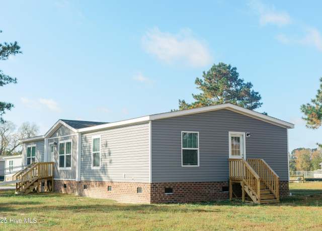Property at 223 Ferrell Vance Ln, Pinetown, NC 27865, 3 beds, 2 baths