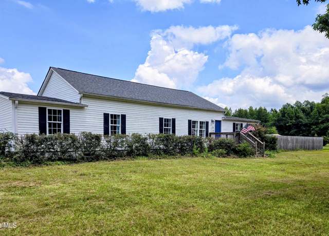 Property at 2128 Maco Rd NE, Leland, NC 28451, 3 beds, 2 baths