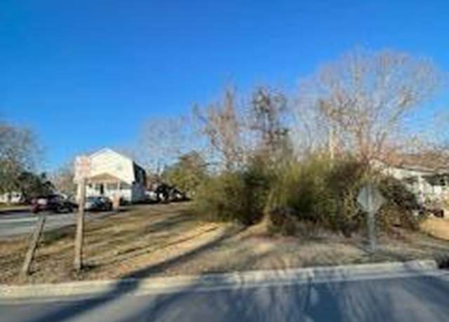 Property at 209 E Hicks St, Edenton, NC 27932