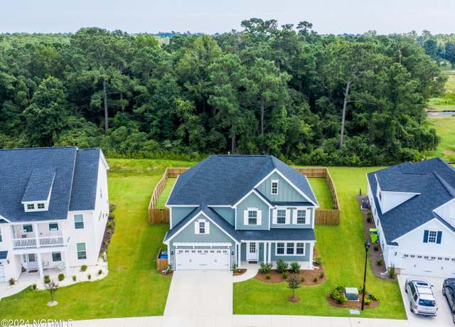 Property at 9016 Peplow Pl, Wilmington, NC 28411, 5 beds, 3.5 baths