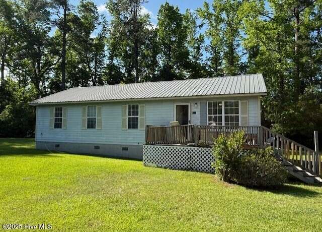Property at 342 Pike Creek Rd, Burgaw, NC 28425, 4 beds, 2 baths
