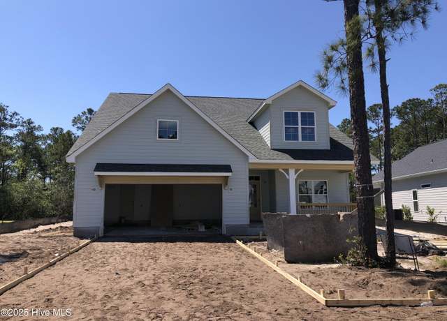 Property at 2311 Crescent Bay Dr, Southport, NC 28461, 4 beds, 3.5 baths