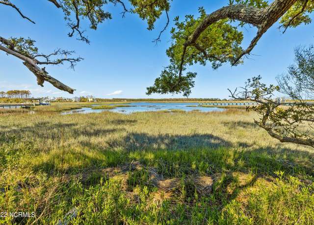 Property at 1402 Mainsail Rd, Morehead City, NC 28557