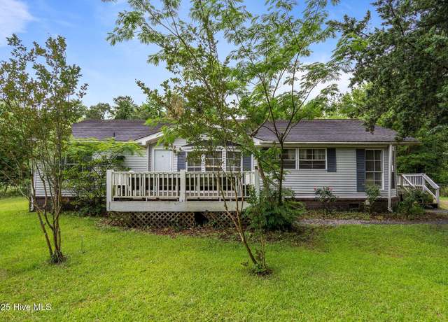 Property at 7586 Old River Rd, Burgaw, NC 28425, 3 beds, 2 baths
