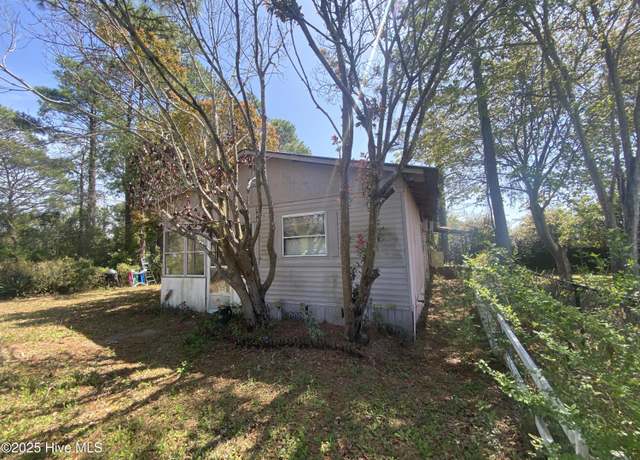 Property at 4393 Sweetbay Dr SE, Southport, NC 28461, 2 beds, 1 bath