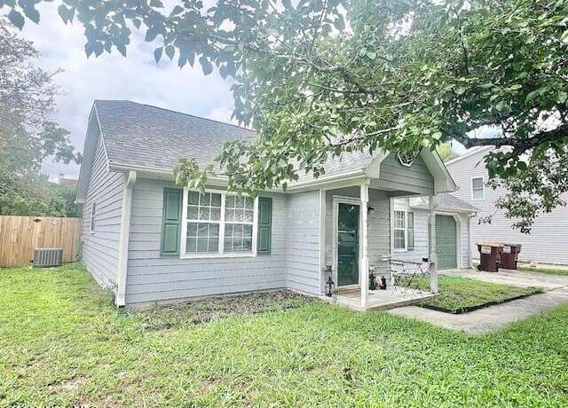 Property at 811 Bay Blossom Dr, Wilmington, NC 28405, 3 beds, 2 baths
