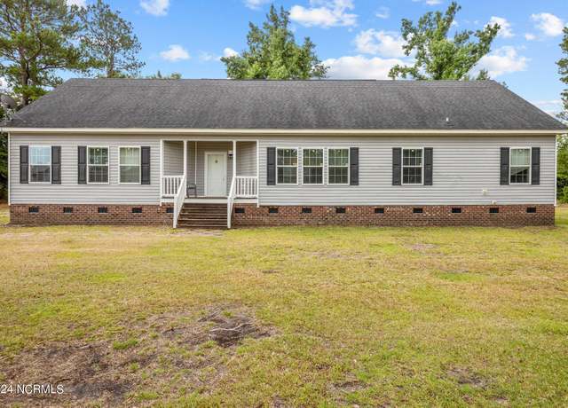 Property at 1350 Bear Hole Rd, Vanceboro, NC 28586, 4 beds, 2 baths